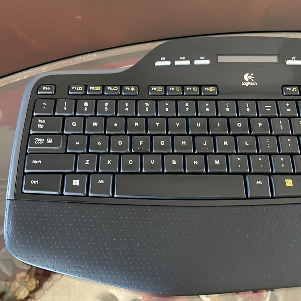 Keyboard - Picture 7 of 16